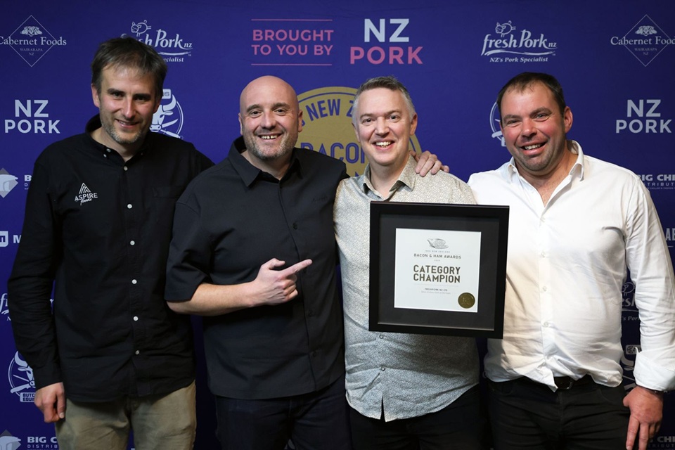 Bees Knees COB Ham wins Category at 100% NZ Ham and Bacon awards